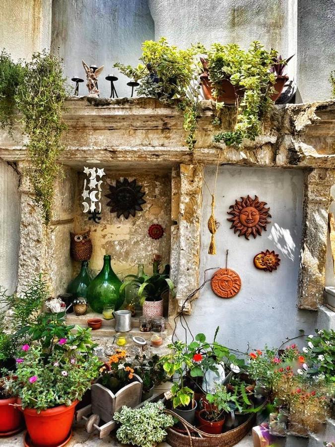 Palazzo Salia Acomodação com café da manhã Lecce Exterior foto